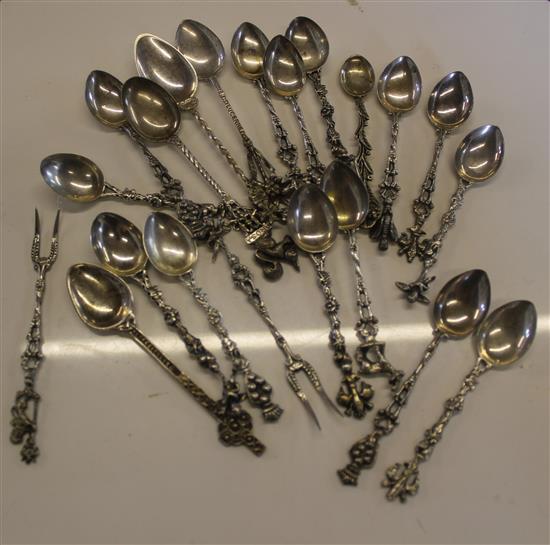 Set of Continental silver spoons